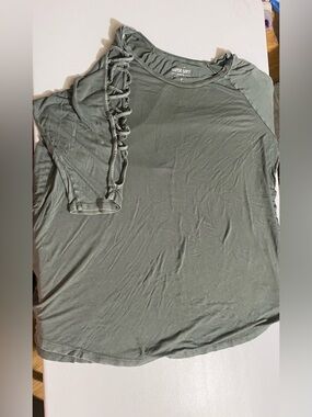 TORRID 4 Super Soft Knit Olive Green Lace-Up 3/4 Sleeve Tee #2062